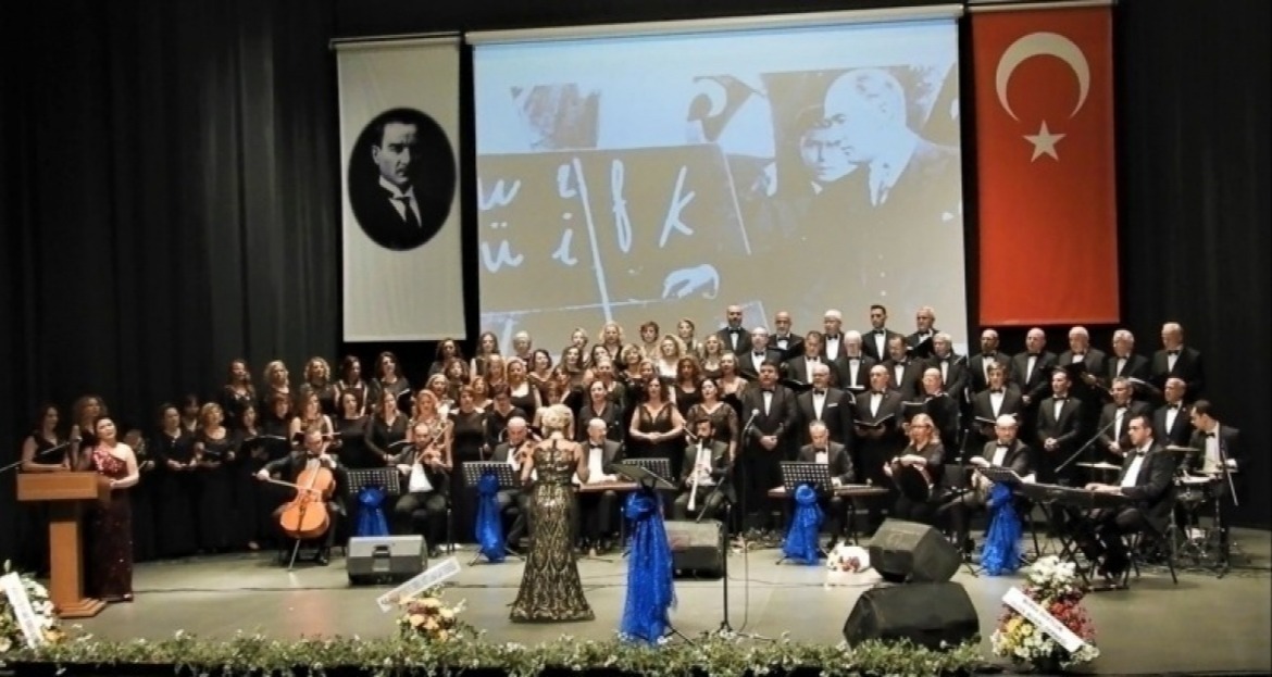 Türk Sanat Müziği Korosu